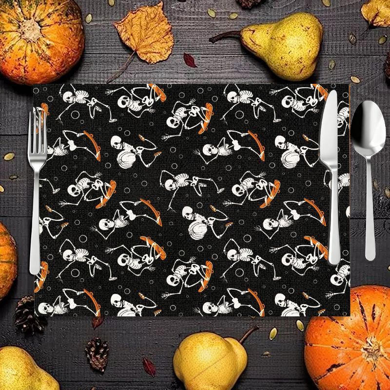 VIKAMA Set di 2/4/6 Tovagliett - Halloween Skeleton Decoration recensione e prezzo